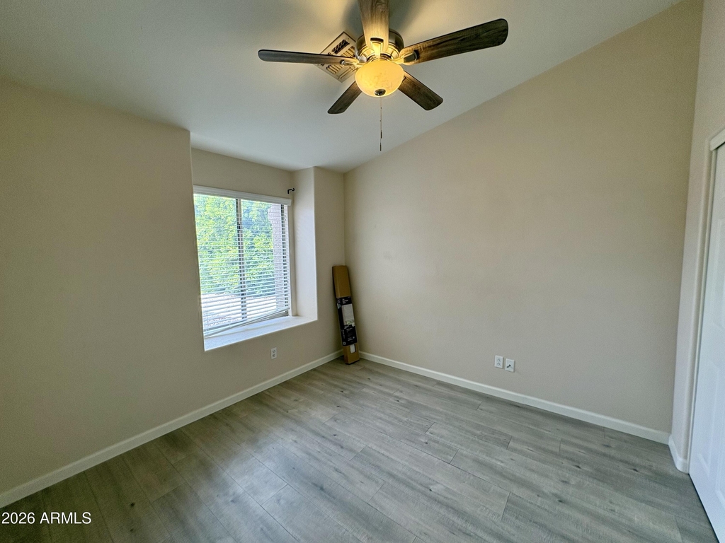 8556 W Carol Avenue - Photo 28