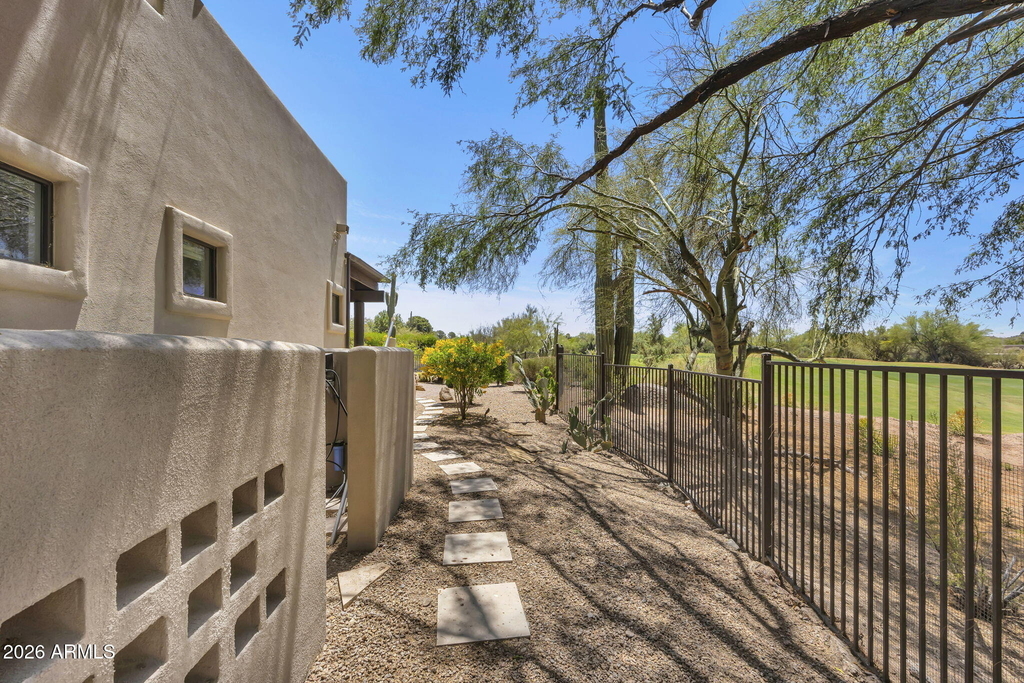 3105 E Arroyo Hondo Road - Photo 54
