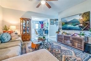 204 Ross Avenue - Photo 4