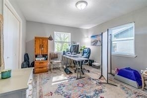 204 Ross Avenue - Photo 11