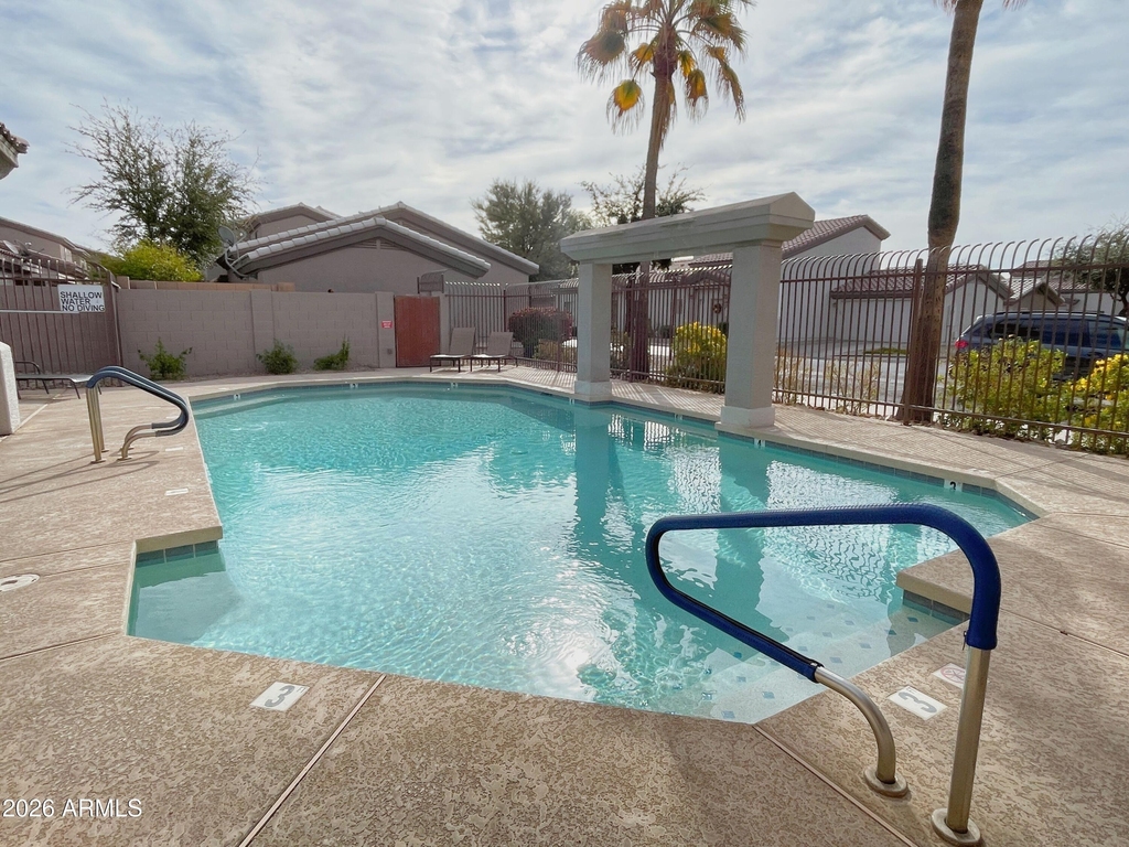 8144 W Beck Lane - Photo 26