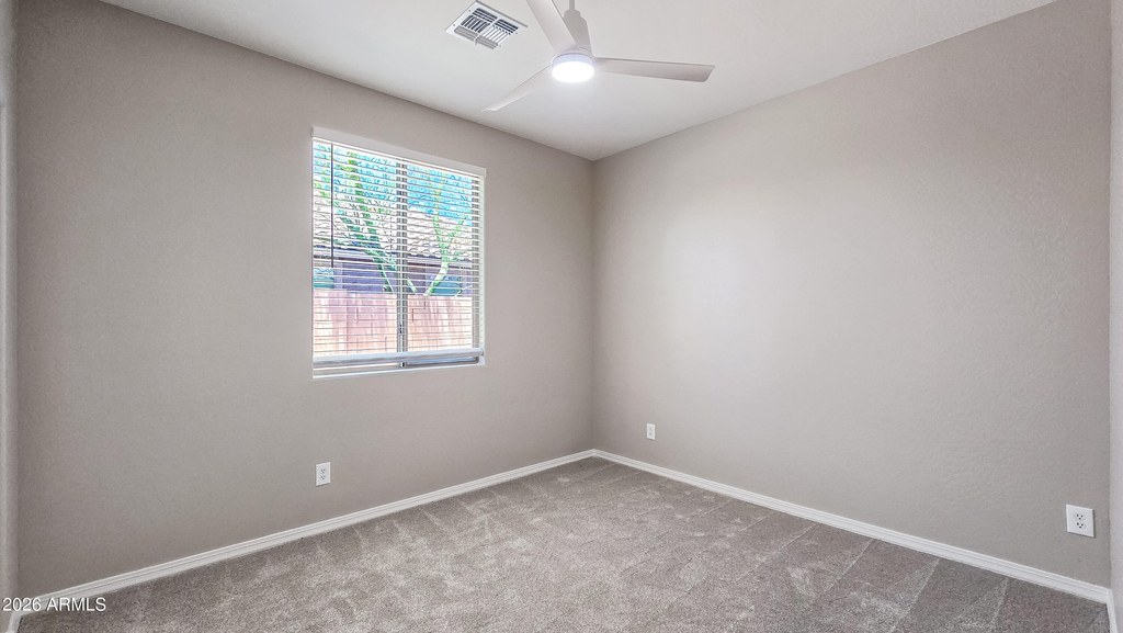 17878 W Desert Wind Drive - Photo 9