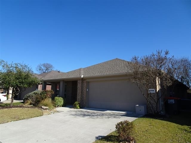 2805 Leslie Lane - Photo 1