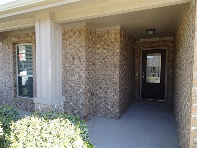 2805 Leslie Lane - Photo 3
