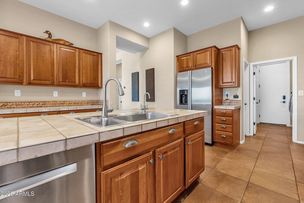 1715 W Ainsworth Drive - Photo 21