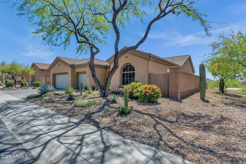 1715 W Ainsworth Drive - Photo 2