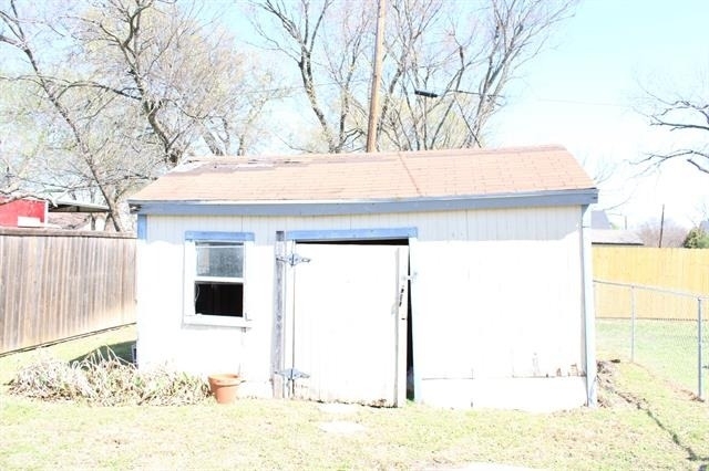 110 E Vanston Lane - Photo 18