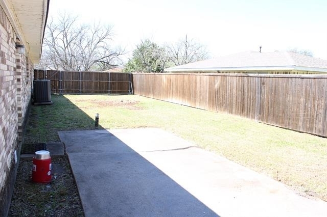 110 E Vanston Lane - Photo 19