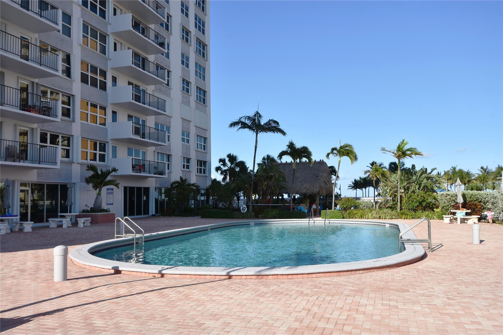 405 N Ocean Boulevard - Photo 3