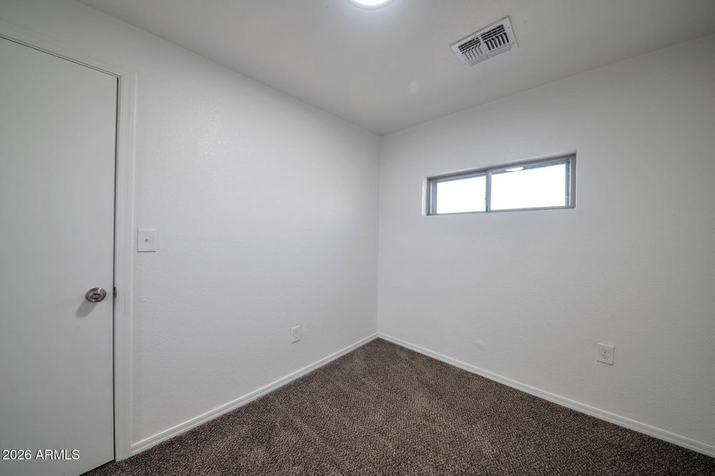 1108 S 33rd Avenue - Photo 7