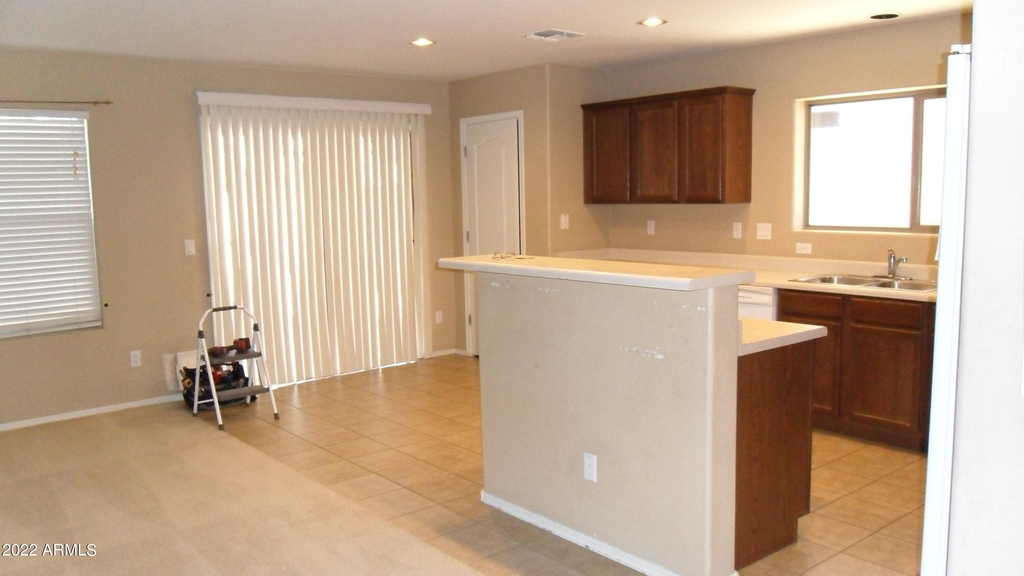 18418 W Westfall Way - Photo 4