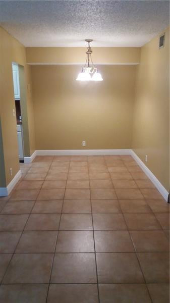 2947 Riverside Drive - Photo 3