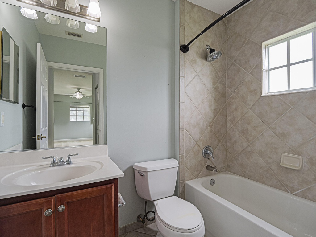 524 7th Square - Photo 21