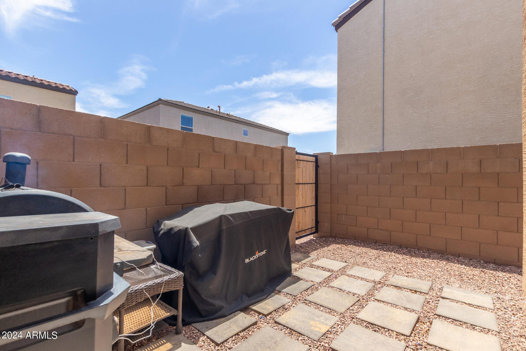 8216 W Albeniz Place - Photo 22