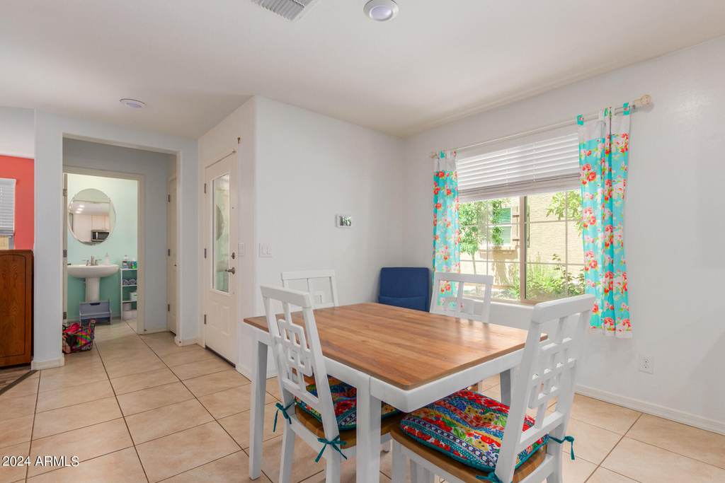 8216 W Albeniz Place - Photo 6
