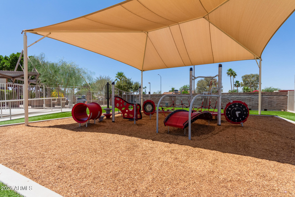 1347 W Lobo Avenue - Photo 34