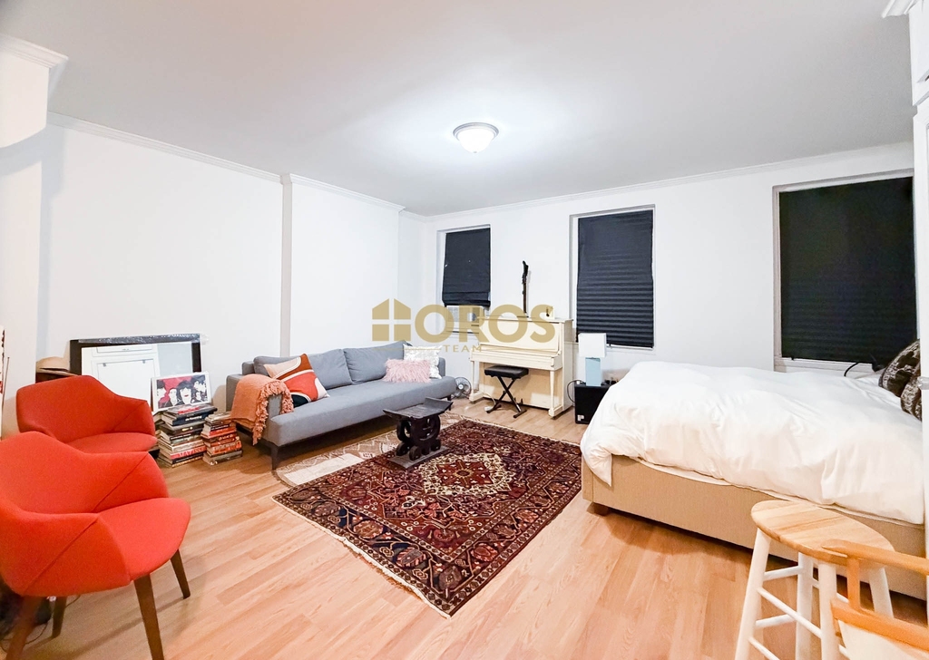 38 Grand Street - Photo 0