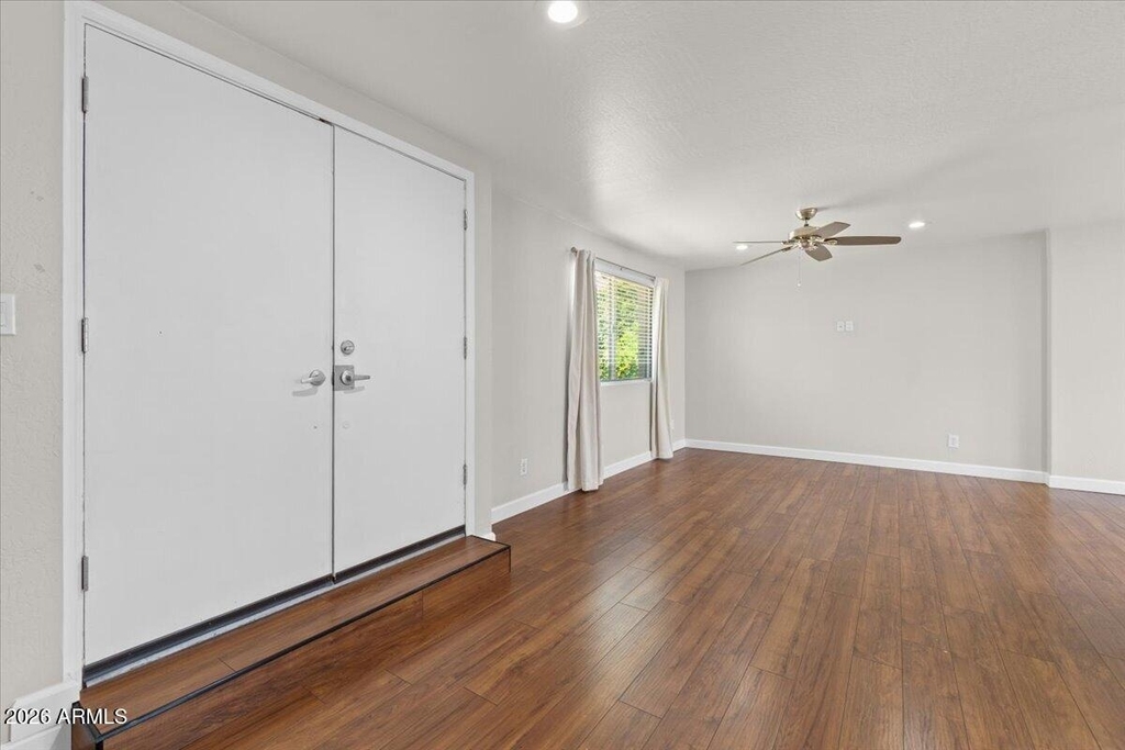 4233 N Miller Road - Photo 40