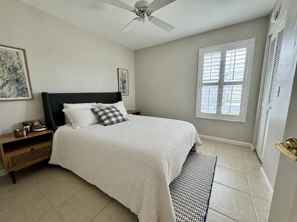 6135 Drake Street - Photo 6