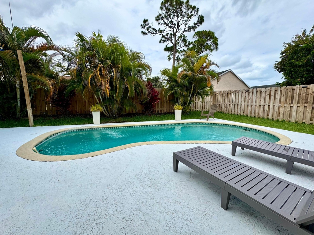 6135 Drake Street - Photo 20