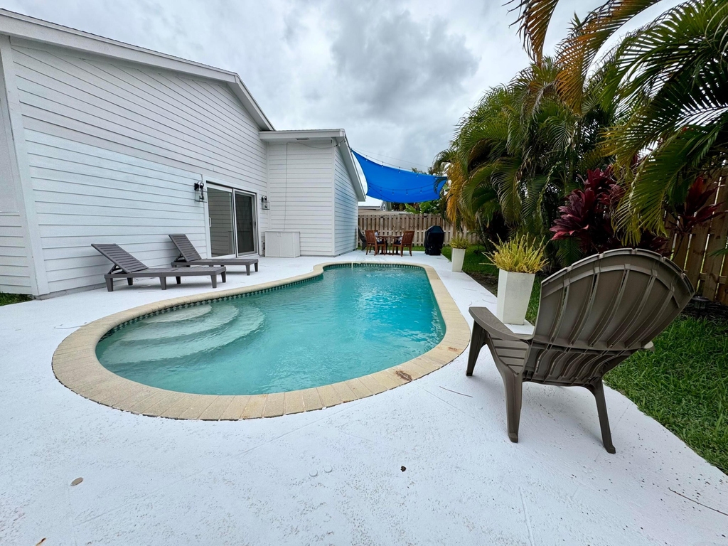 6135 Drake Street - Photo 17