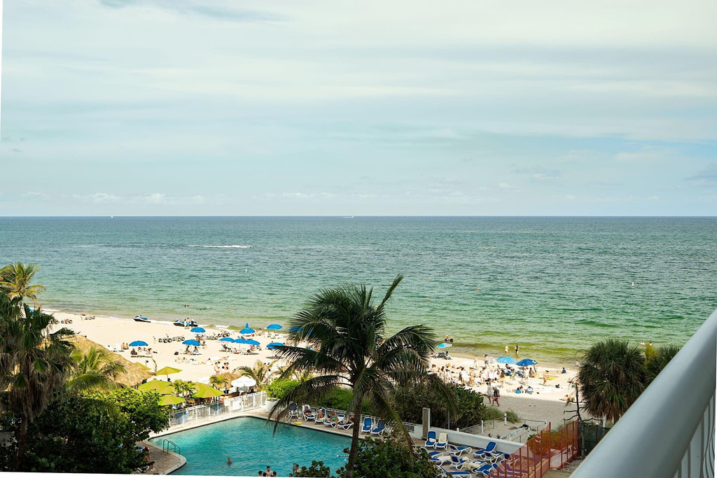 4020 Galt Ocean Drive - Photo 0