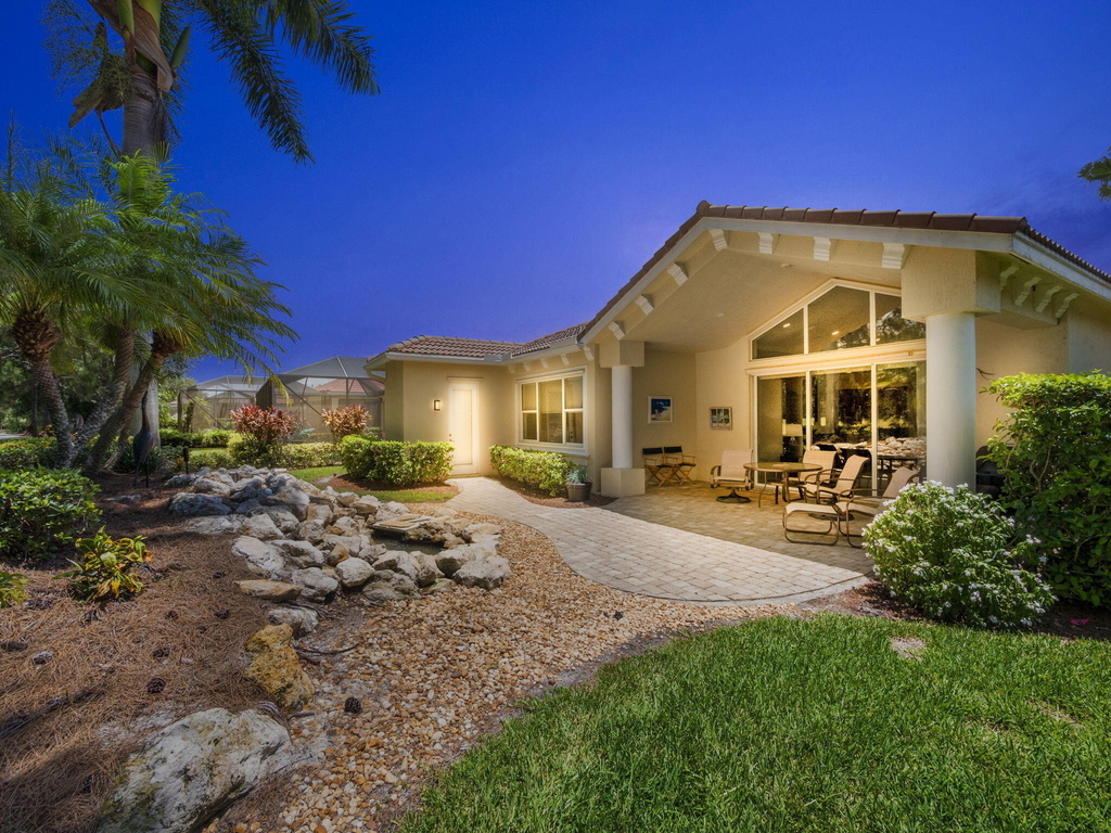 8901 Champions Way - Photo 21