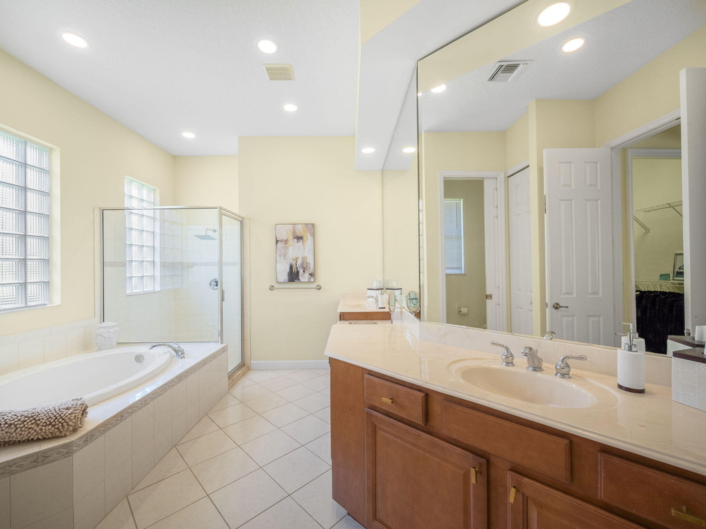 8901 Champions Way - Photo 14