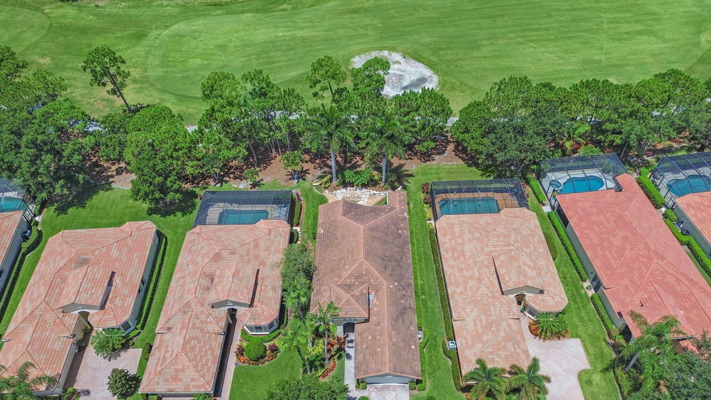 8901 Champions Way - Photo 3