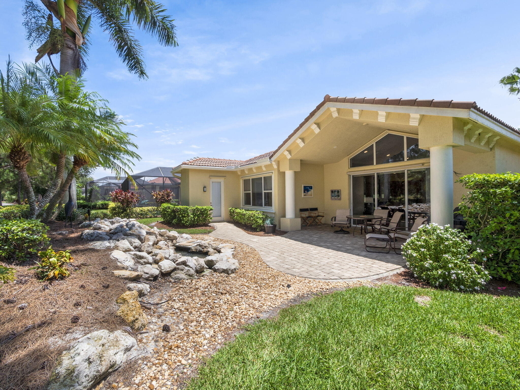 8901 Champions Way - Photo 19