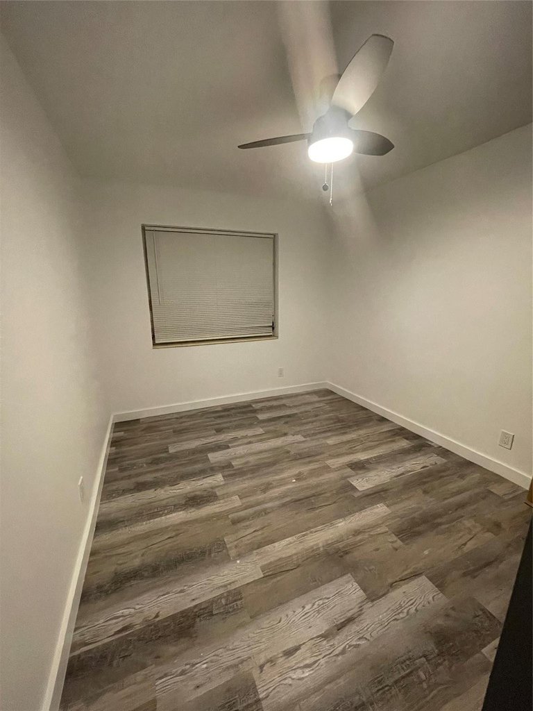 1135 Ne 15th Avenue - Photo 6