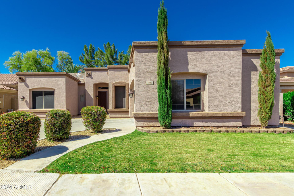 756 W Citrus Way - Photo 1