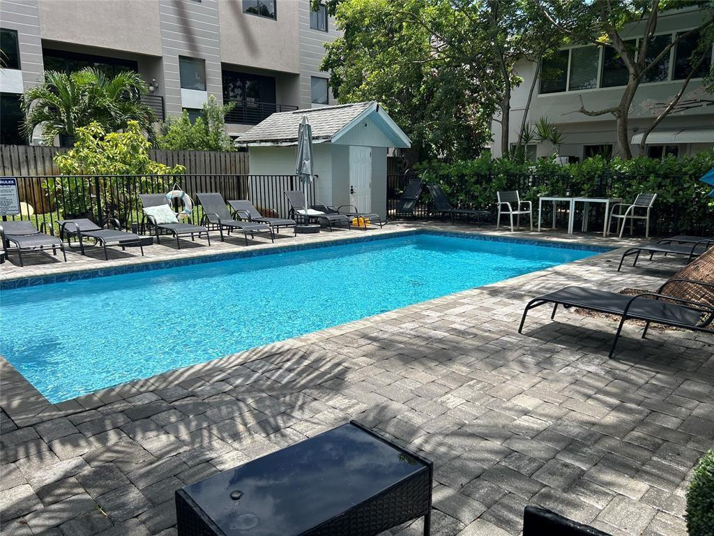 1704 Ne 9th Street - Photo 15