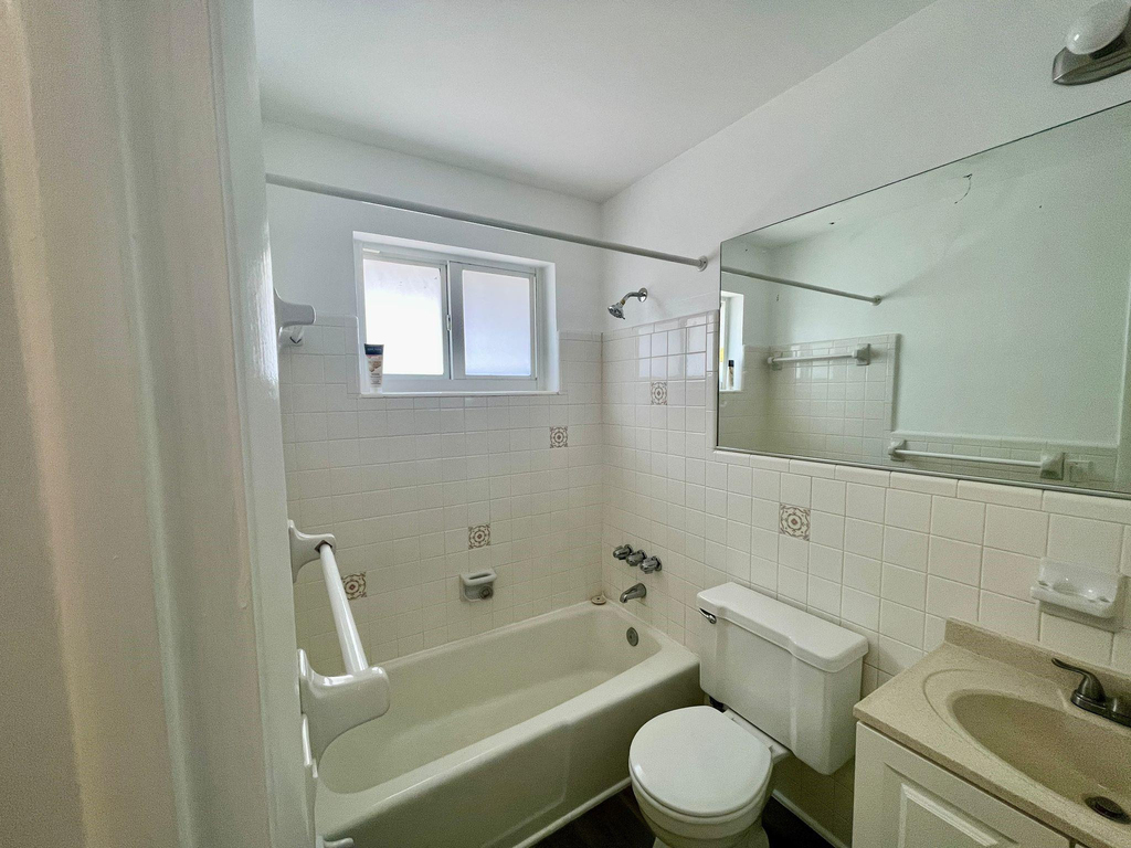 1704 Ne 9th Street - Photo 9
