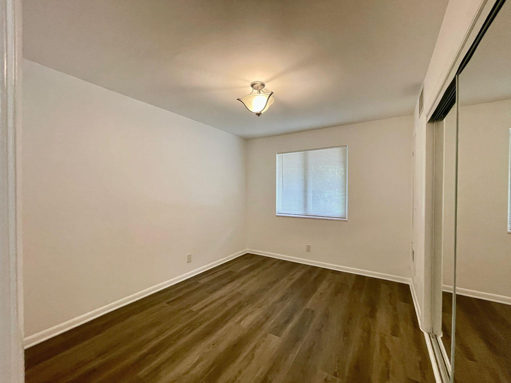 1704 Ne 9th Street - Photo 12