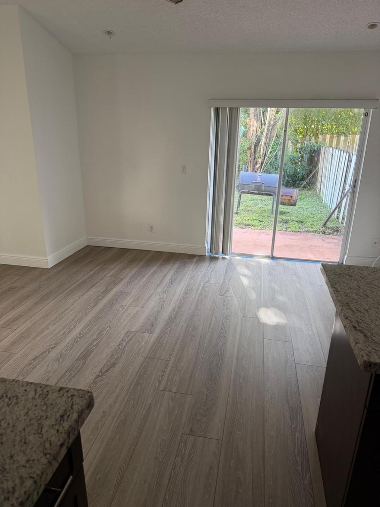 10939 W Broward Boulevard - Photo 13