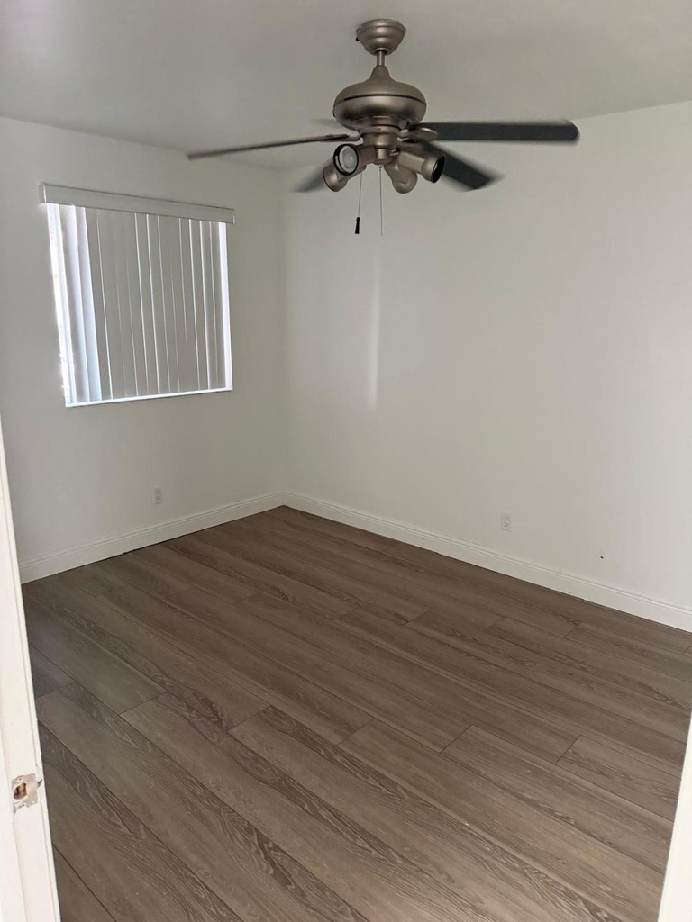 10939 W Broward Boulevard - Photo 11