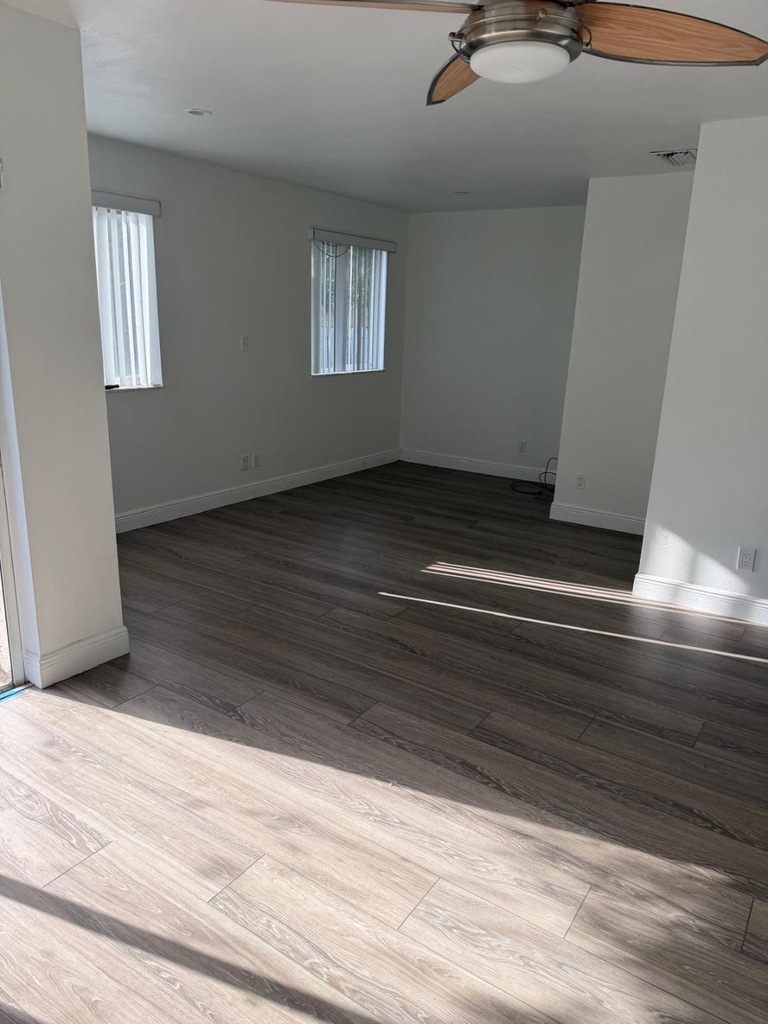10939 W Broward Boulevard - Photo 14