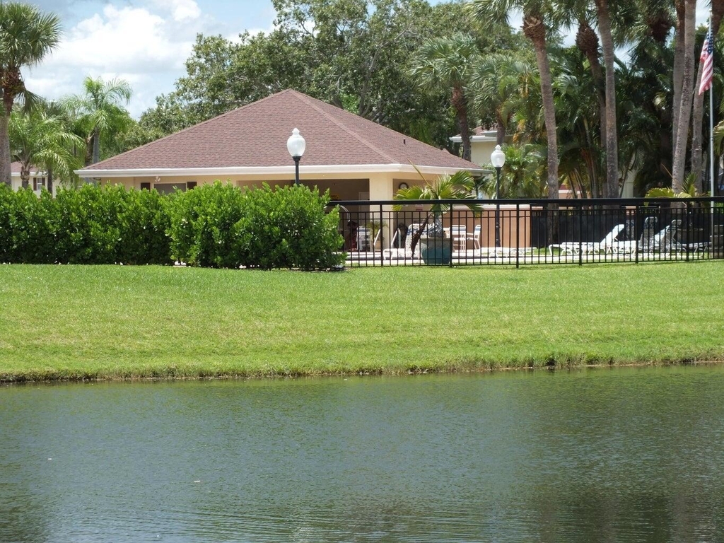 36 Danbury Court - Photo 24