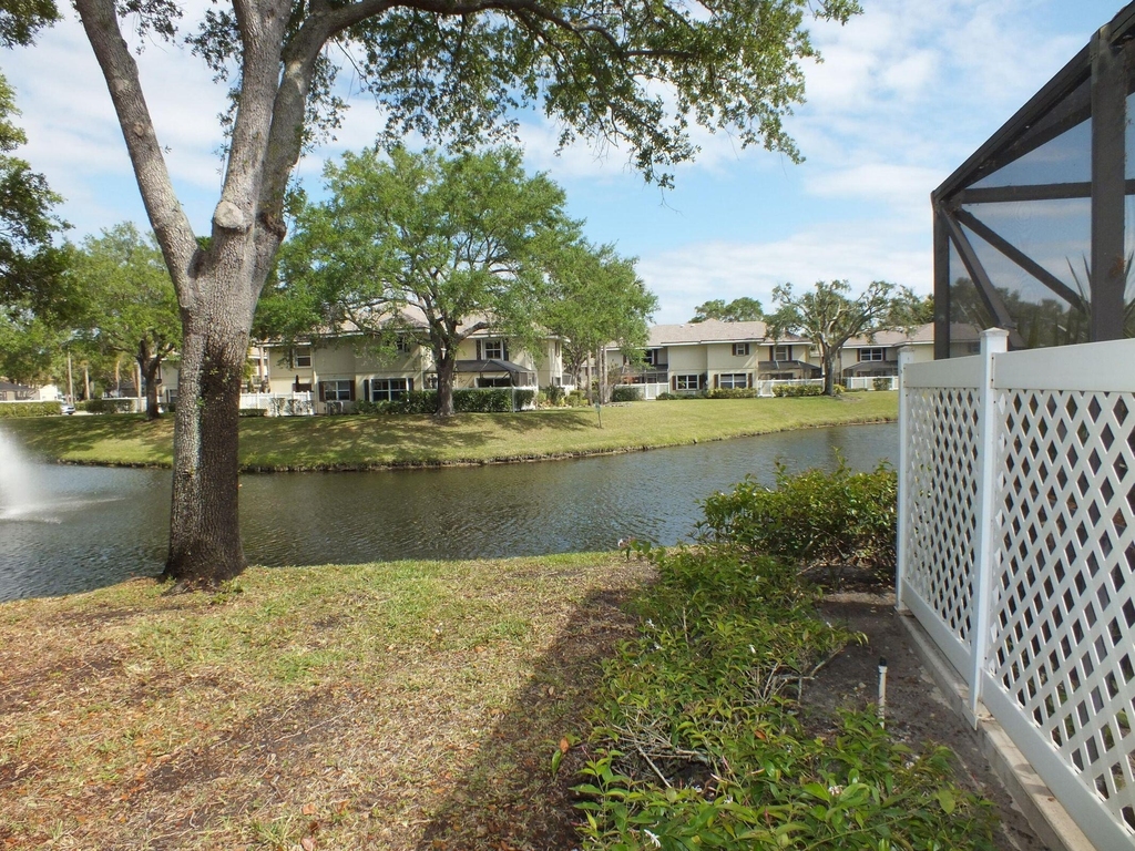 36 Danbury Court - Photo 3