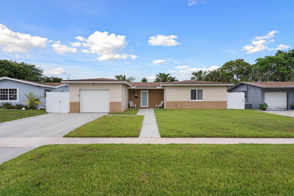 6515 Sw 8th Place - Photo 0