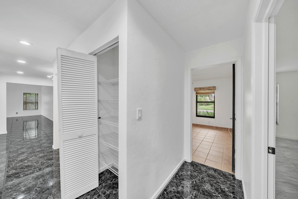 303 Nw 105th Terrace - Photo 42