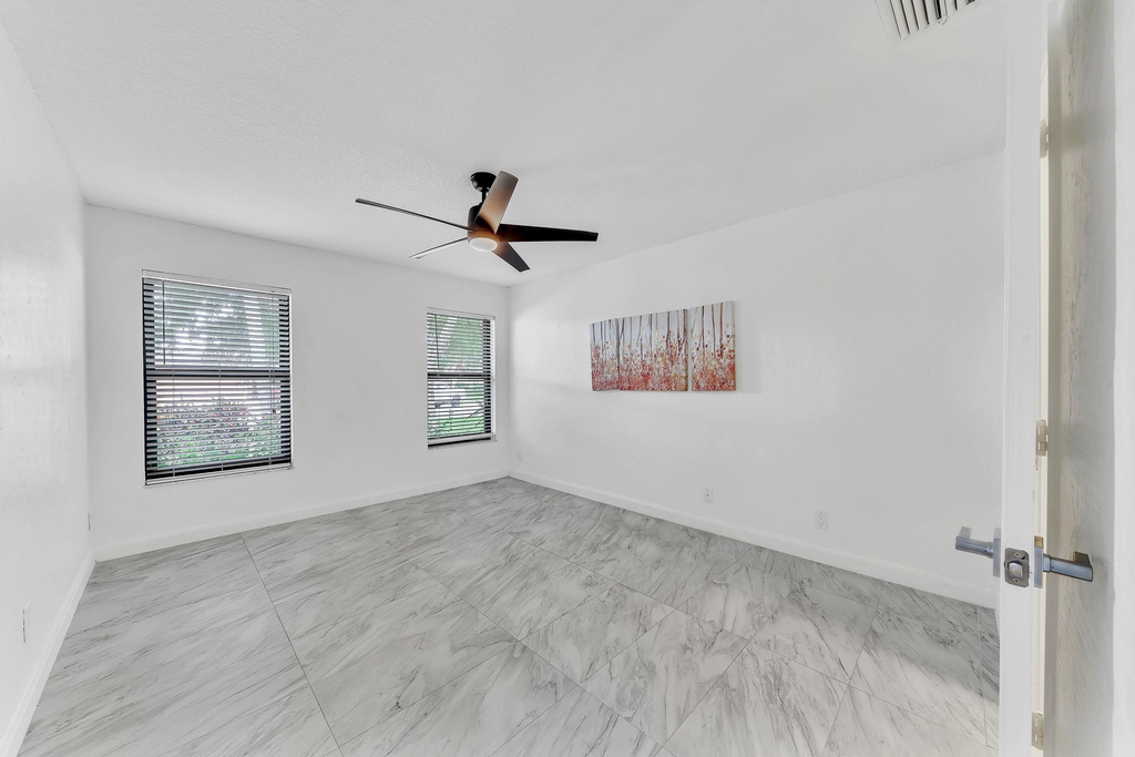 303 Nw 105th Terrace - Photo 43