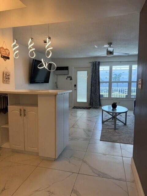 1110 N Riverside Drive - Photo 3