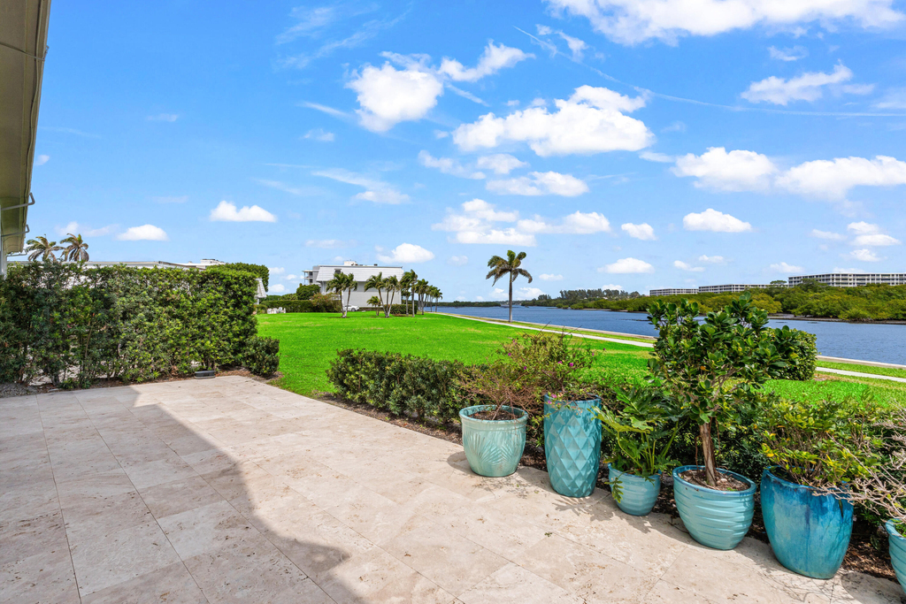 2185 Ibis Isle Road - Photo 2