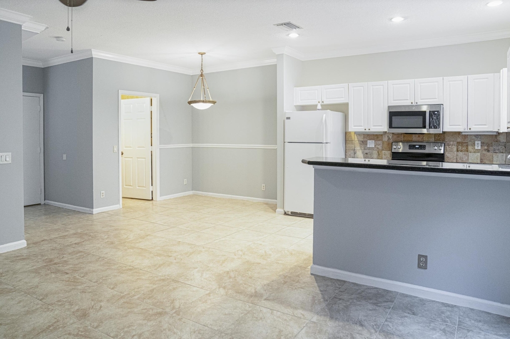 130 Baldwin Boulevard - Photo 5