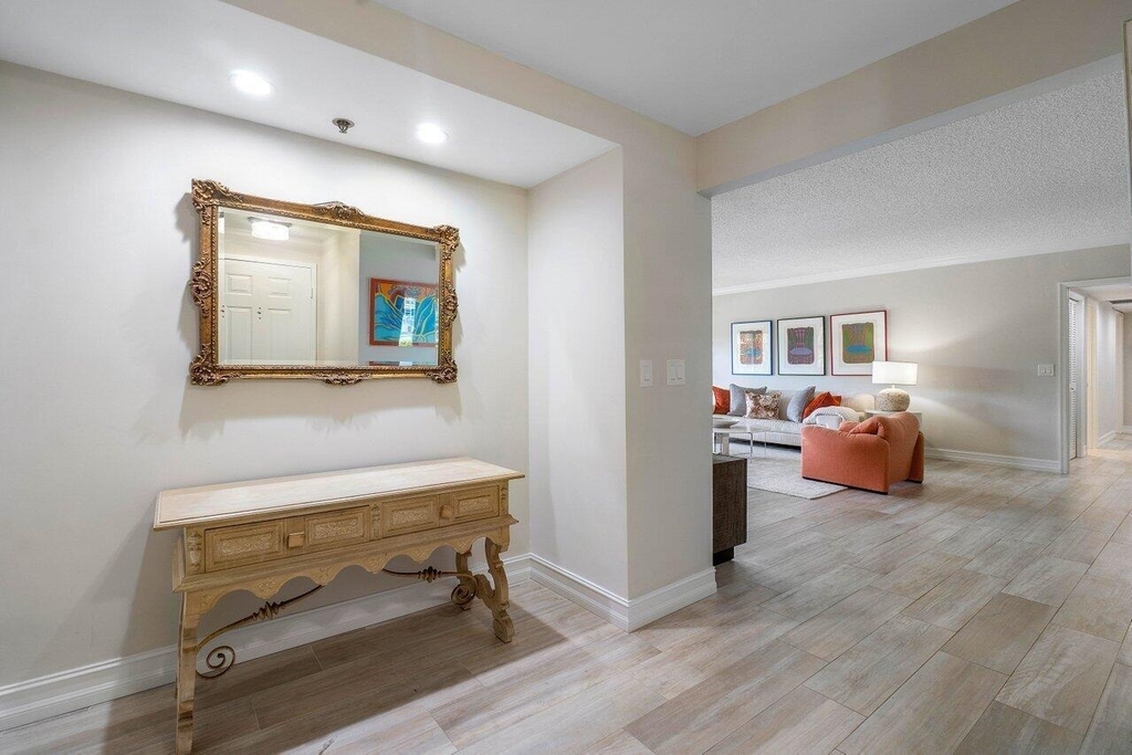 950 De Soto Road - Photo 2