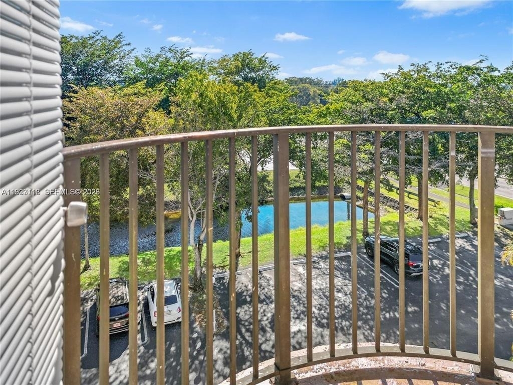 2701 Riverside Drive - Photo 4