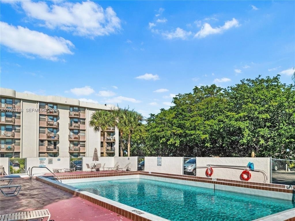 2701 Riverside Drive - Photo 9