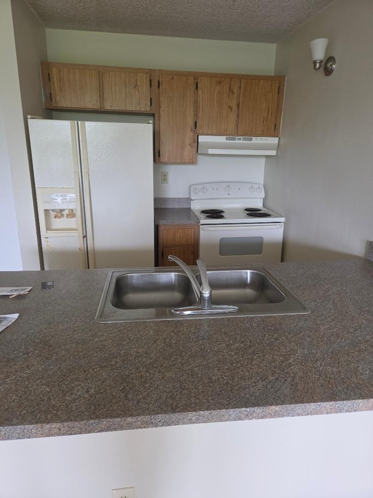 2701 Riverside Drive - Photo 6